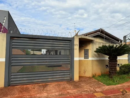 Casa-Térrea em Vila Nasser