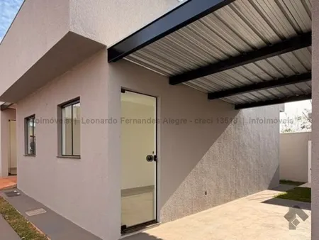 Casa-Térrea-Condomínio em Pioneiros