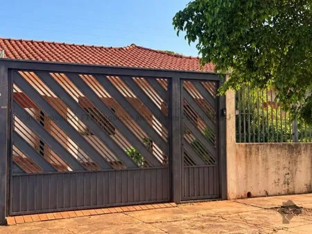 Casa-Térrea em Vila Piratininga