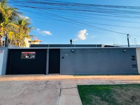 Casa-Térrea em Cidade Jardim