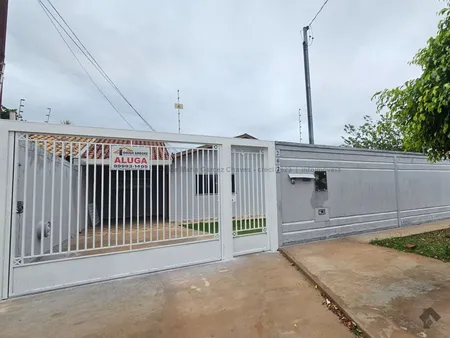 Casa-Térrea em Flamboyant