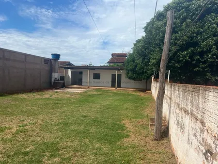 Casa-Térrea em Centro