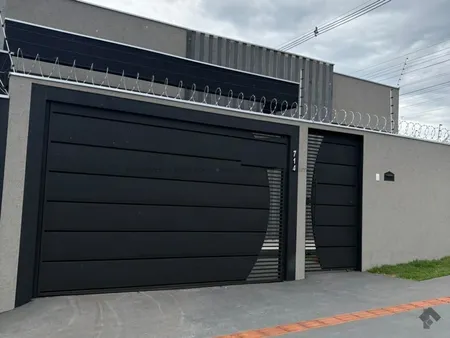 Casa-Térrea em Pioneiros