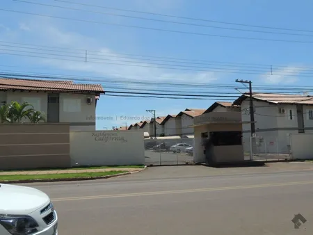 Apartamento em Vila Carlota