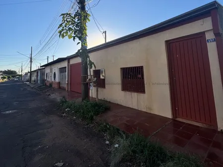 Casa-Térrea em Estrela do Sul