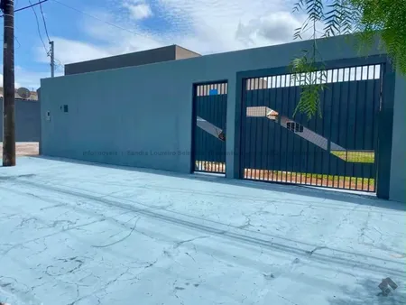 Casa-Térrea em Jardim Montevidéu