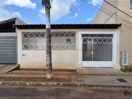 Casa-Térrea em Maria Aparecida Pedrossian