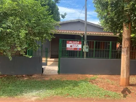 Casa-Térrea em Indubrasil