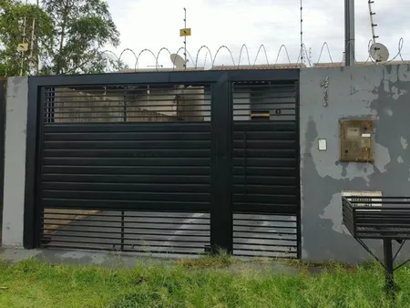 Casa-Térrea em Jardim Noroeste
