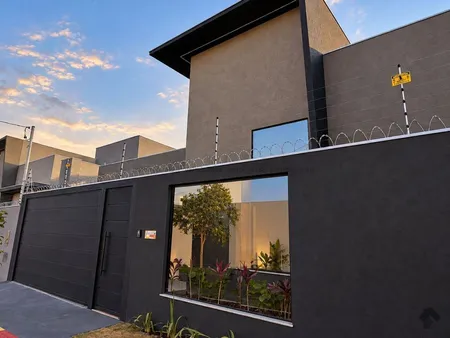 Casa-Térrea em Rita Vieira
