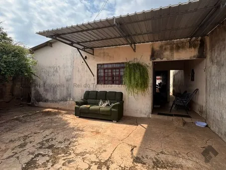 Casa-Térrea em Coronel Antonino