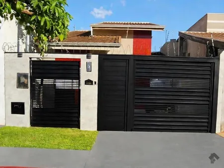 Casa-Térrea em Jardim Morenão