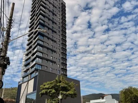 Apartamento em Perequê
