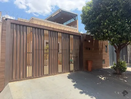 Casa-Térrea em Rita Vieira