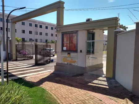 Apartamento em Pioneiros