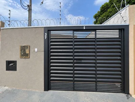 Casa-Térrea em Vila Almeida