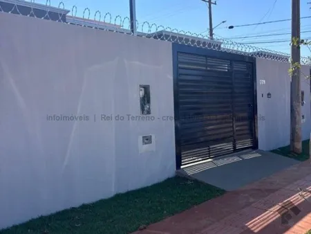 Casa-Térrea em Jardim Noroeste