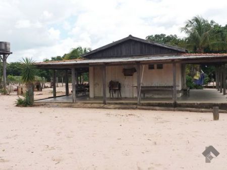 Fazenda em Zona Rural
