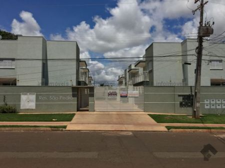 Sobrado-Condomínio em Coronel Antonino