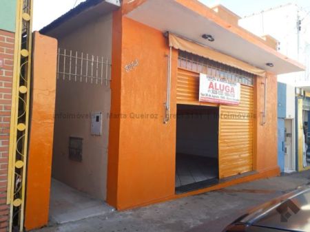 Sala / Salão / Loja em Centro