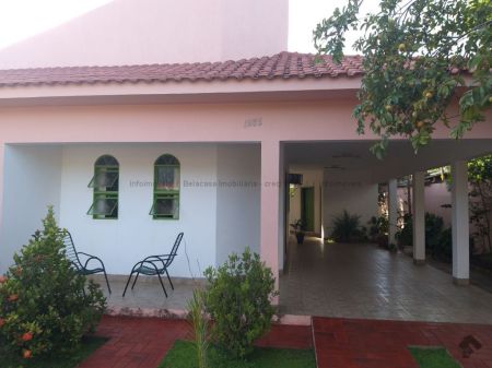 Casa-Térrea em Centro