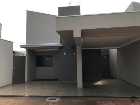 Casa-Térrea-Condomínio em Cambarai