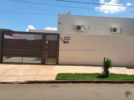 Casa-Térrea em Caiçara