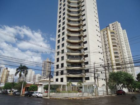 Apto. Cobertura / Duplex em Centro