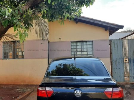Casa-Térrea-Condomínio em Coronel Antonino