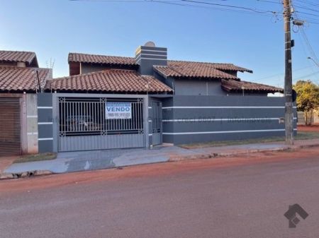 Casa-Térrea em Rita Vieira