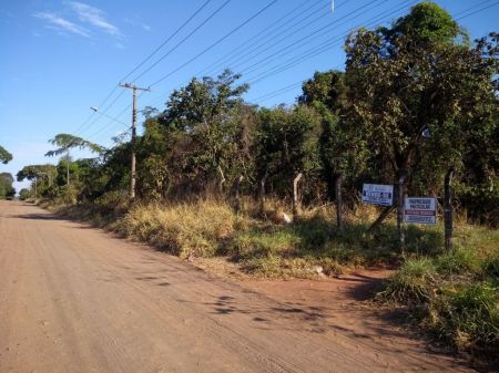 Área em Jardim Monte Alegre