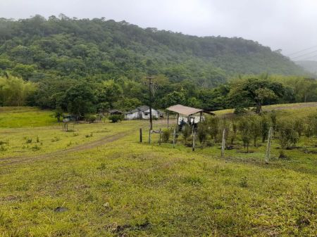 Fazenda em Zona Rural