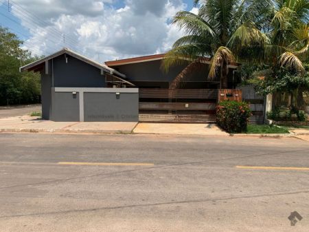 Casa-Térrea em Jardim Andréia