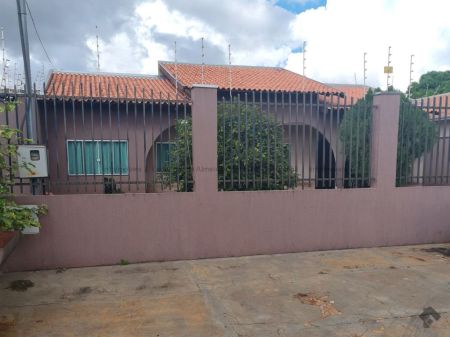 Casa-Térrea em Vila Bandeirante