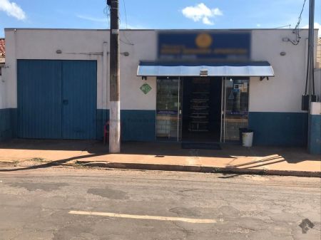 Casa Comercial em BNH