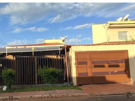 Casa Comercial em Vila Vilas Boas