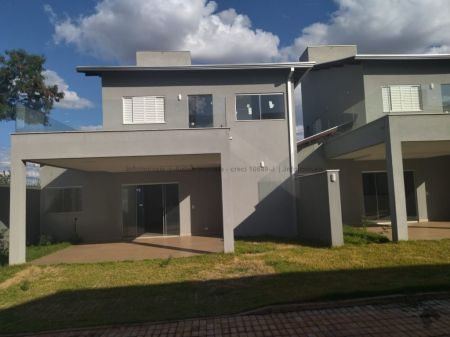 Sobrado-Condomínio em Jardim Autonomista II