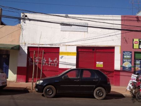Sala / Salão / Loja em Centro