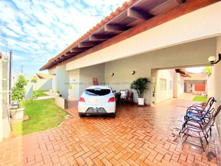 Casa-Térrea em Carandá Bosque I