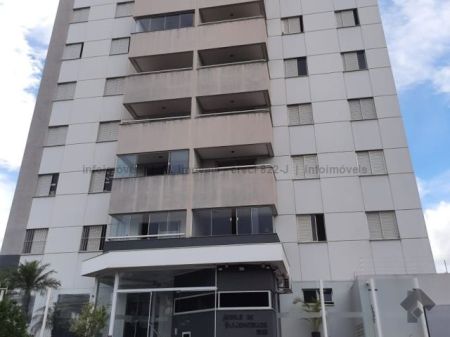 Apartamento em Centro