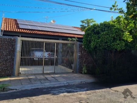 Casa-Térrea em Giocondo Orsi