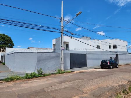 Apartamento em Vila Carvalho
