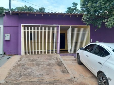 Casa-Térrea em Vila Donária