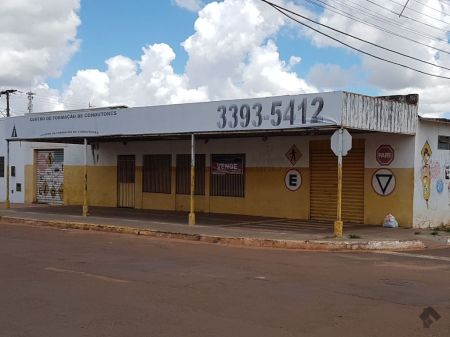 Sala / Salão / Loja em Moreninha