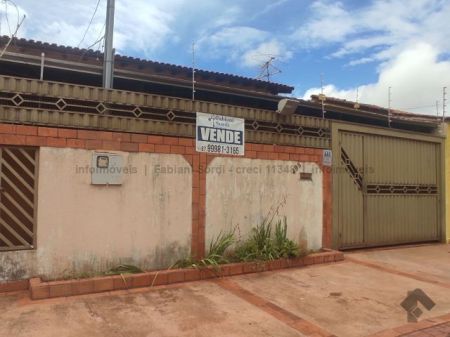 Casa-Térrea em José Abrão
