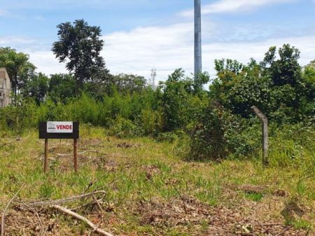 Terreno em Jardim Veraneio