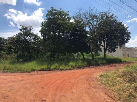 Terreno em Jardim Auxiliadora