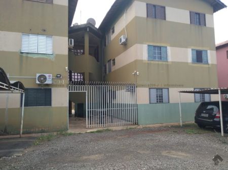 Apartamento em Núcleo Habitacional Aero Rancho V