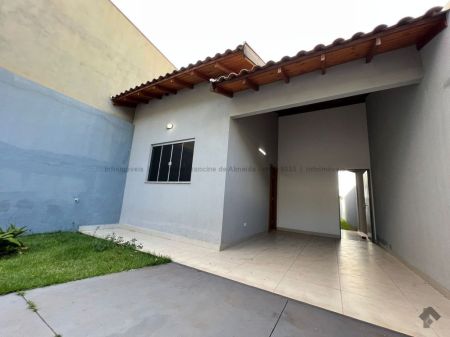 Casa-Térrea em Rita Vieira