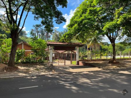 Área em Universitário